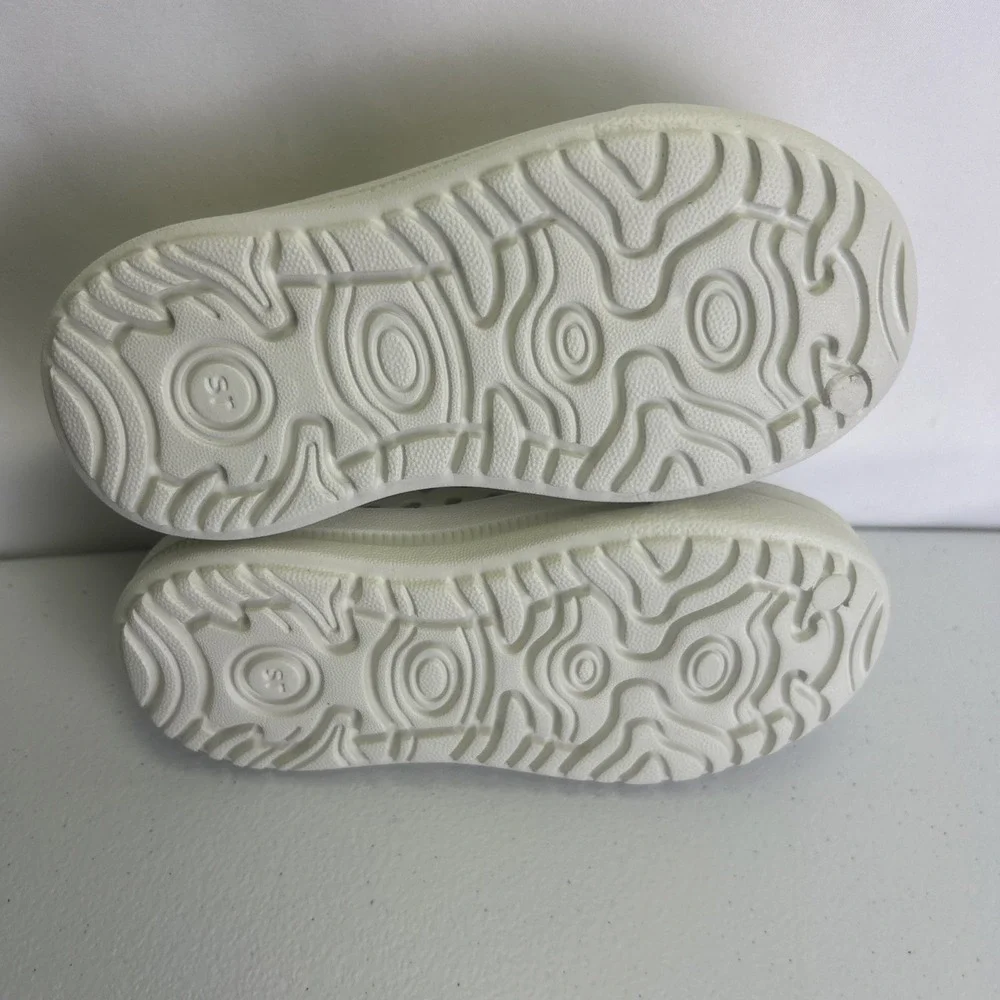 Stride Rite 360 Zain Toddler Water Shoes Sandal Size 8M Stone Off White NWB